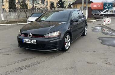 Хэтчбек Volkswagen Golf GTI 2015 в 