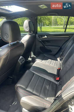 Хэтчбек Volkswagen Golf GTI 2017 в 