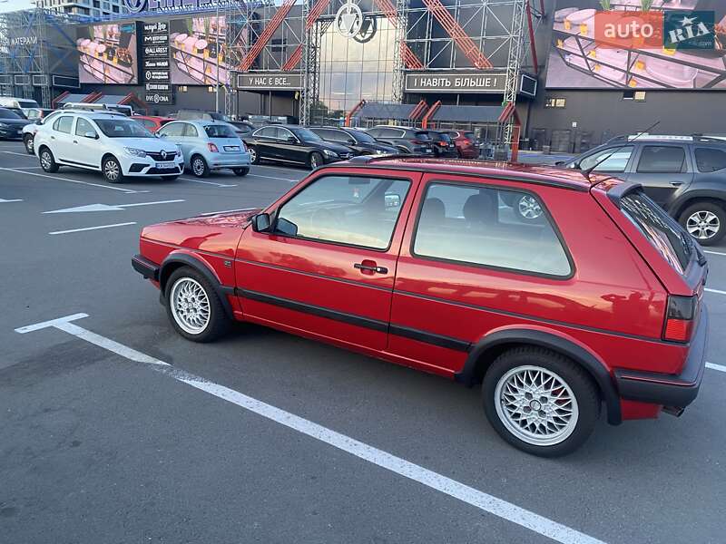Хэтчбек Volkswagen Golf GTI 1988 в Киеве