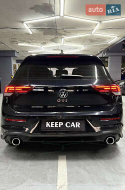 Хэтчбек Volkswagen Golf GTI 2022 в 