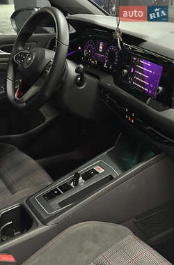 Хэтчбек Volkswagen Golf GTI 2022 в 