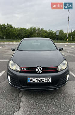Хетчбек Volkswagen Golf GTI 2011 в 
