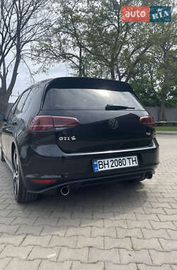 Хэтчбек Volkswagen Golf GTI 2017 в 
