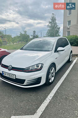 Хэтчбек Volkswagen Golf GTI 2014 в 