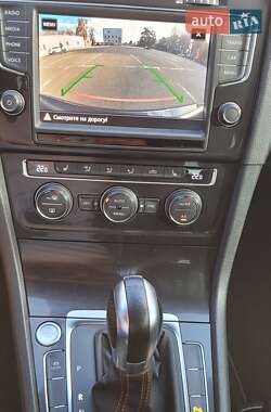 Хетчбек Volkswagen Golf GTI 2015 в 