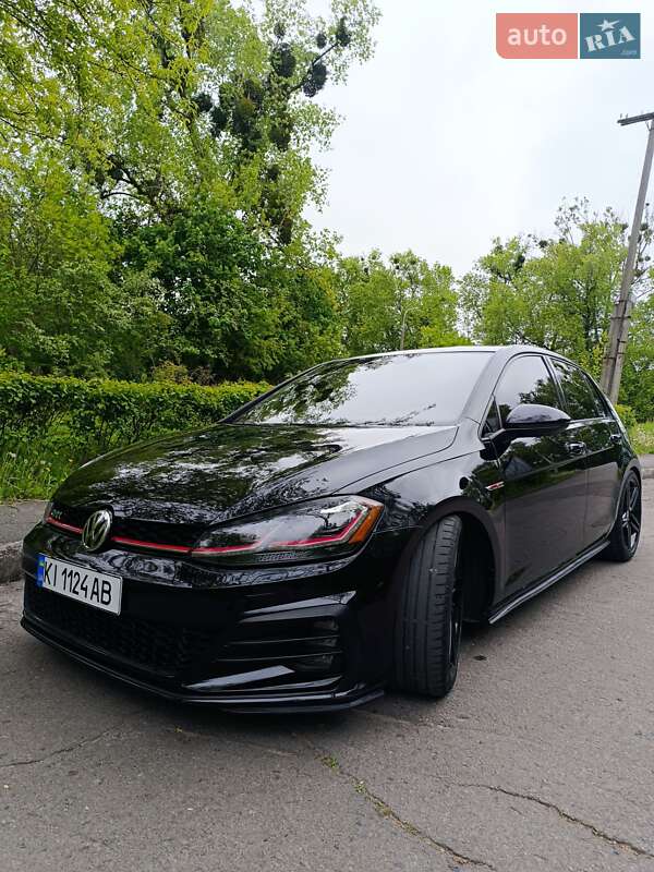 Хэтчбек Volkswagen Golf GTI 2018 в Ровно