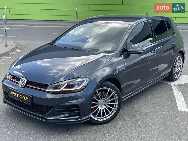 Хетчбек Volkswagen Golf GTI 2017 в Києві