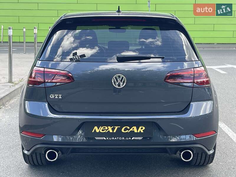 Хетчбек Volkswagen Golf GTI 2017 в Києві