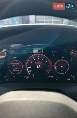 Хетчбек Volkswagen Golf GTI 2022 в 