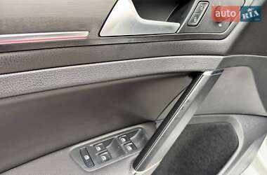 Хетчбек Volkswagen Golf GTI 2020 в 