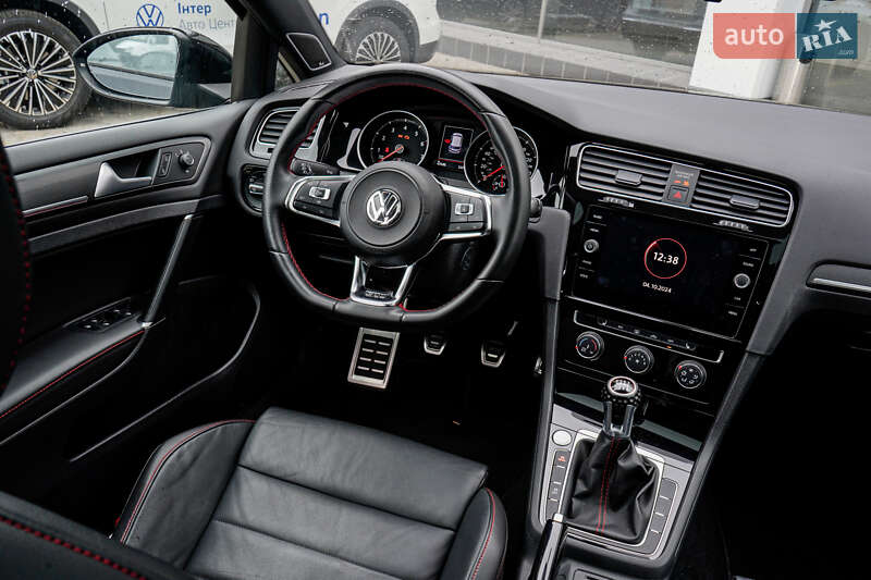 Хэтчбек Volkswagen Golf GTI 2019 в Житомире