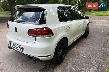 Хэтчбек Volkswagen Golf GTI 2011 в 