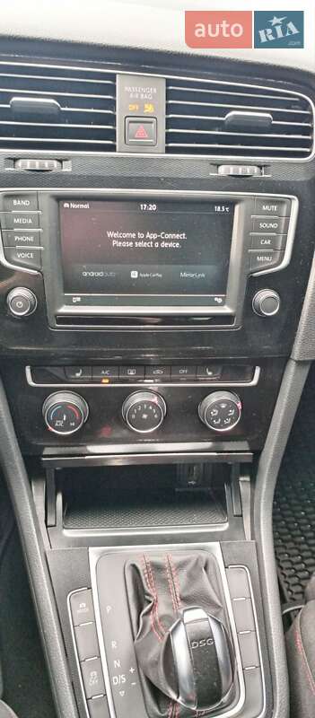 Хэтчбек Volkswagen Golf GTI 2016 в Киеве
