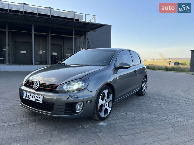 Хэтчбек Volkswagen Golf GTI 2012 в Киеве