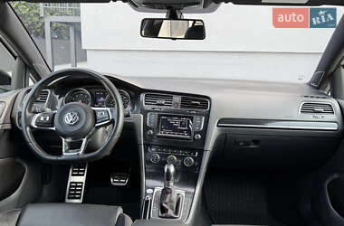 Хэтчбек Volkswagen Golf GTI 2014 в 