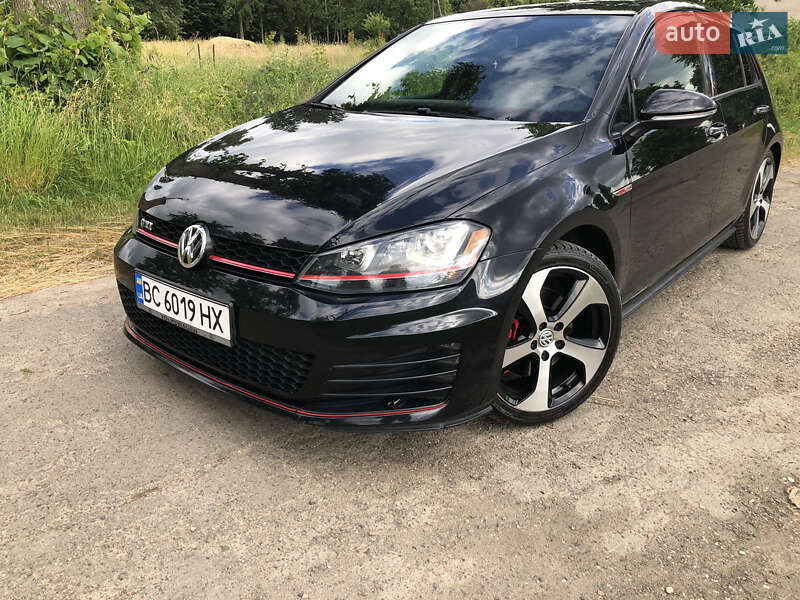 Хетчбек Volkswagen Golf GTI 2016 в Львові
