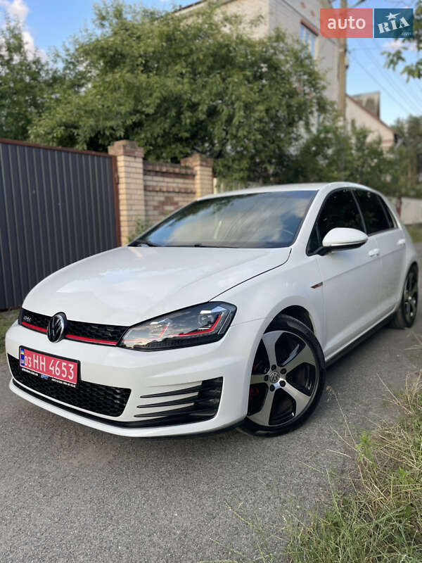 Хетчбек Volkswagen Golf GTI 2017 в Києві