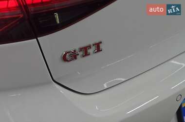 Хетчбек Volkswagen Golf GTI 2015 в 