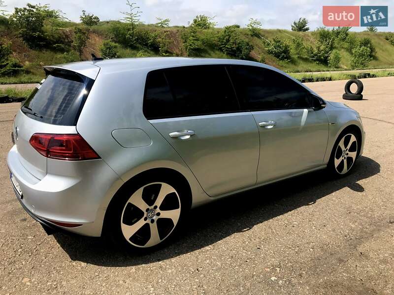 Хетчбек Volkswagen Golf GTI 2014 в Одесі фото 16 Хетчбек Volkswagen Golf GTI 2014 в Одесі