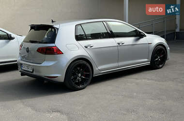 Хэтчбек Volkswagen Golf GTI 2017 в Киеве
