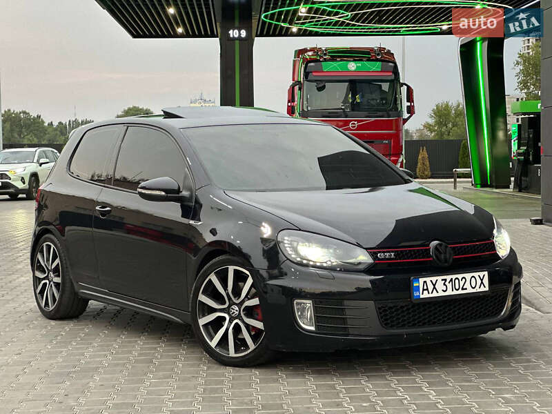 Хэтчбек Volkswagen Golf GTI 2011 в Днепре