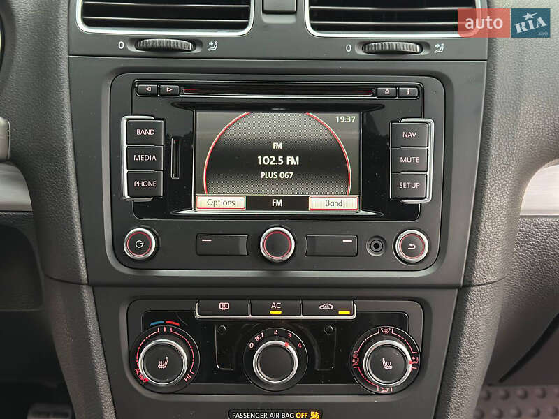 Хэтчбек Volkswagen Golf GTI 2011 в Днепре