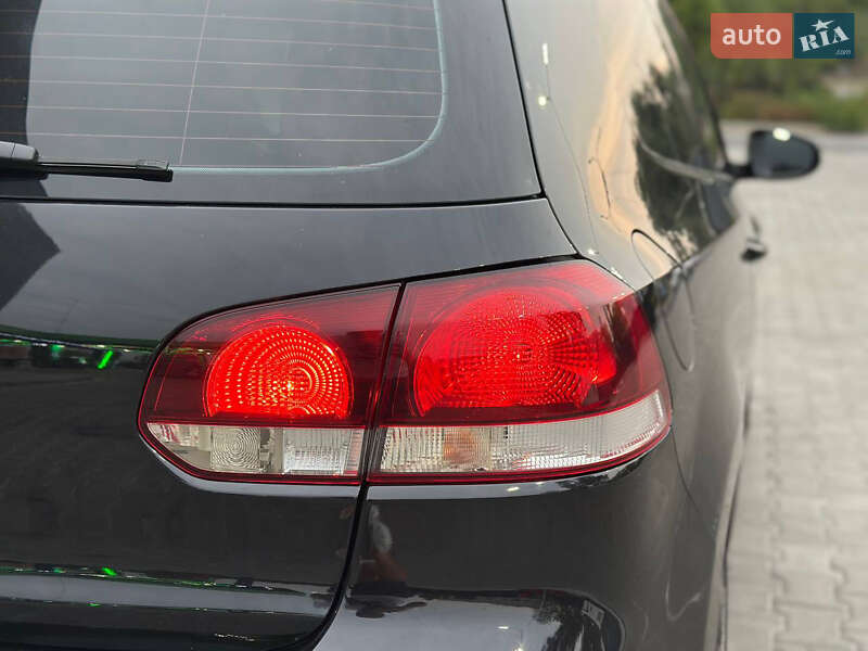 Хэтчбек Volkswagen Golf GTI 2011 в Днепре
