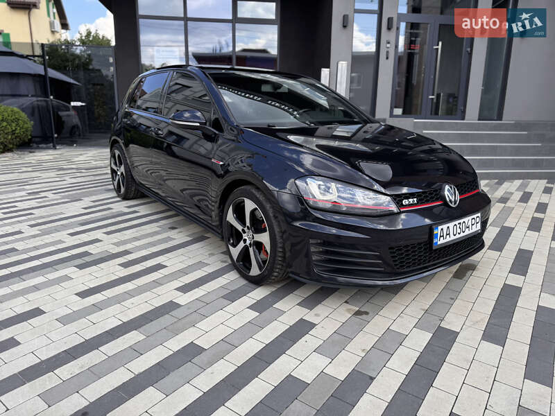 Volkswagen Golf GTI 2015