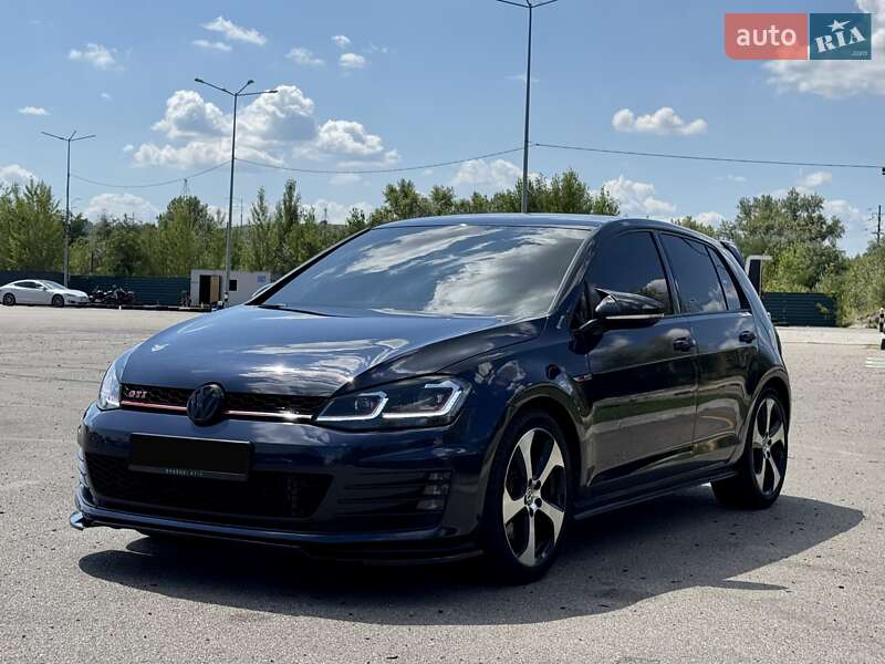Volkswagen Golf GTI 2016
