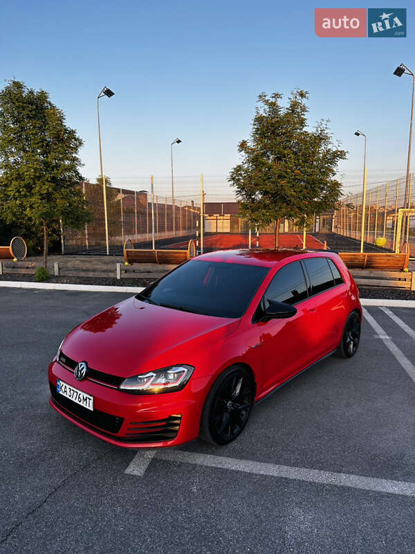 Хэтчбек Volkswagen Golf GTI 2016 в Харькове