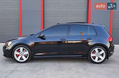 Хэтчбек Volkswagen Golf GTI 2015 в 