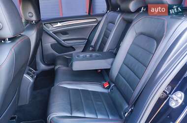 Хэтчбек Volkswagen Golf GTI 2015 в 