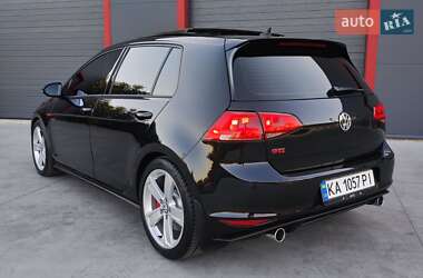 Хэтчбек Volkswagen Golf GTI 2015 в 