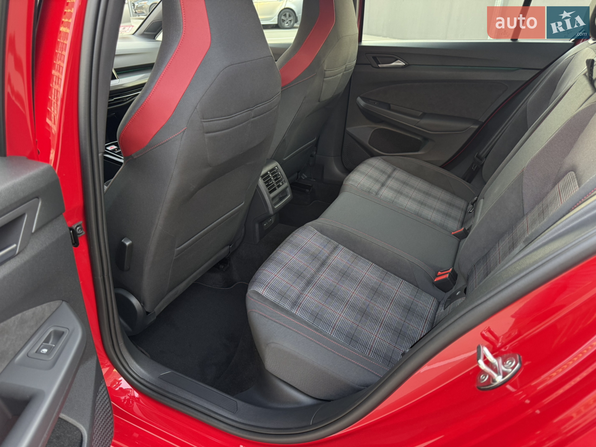 2023 Volkswagen Golf GTI - мініатюра 17