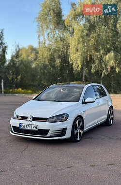 Хэтчбек Volkswagen Golf GTI 2016 в Борисполе