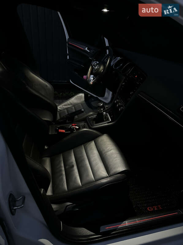 Хэтчбек Volkswagen Golf GTI 2018 в Львове фото 3 Хэтчбек Volkswagen Golf GTI 2018 в Львове