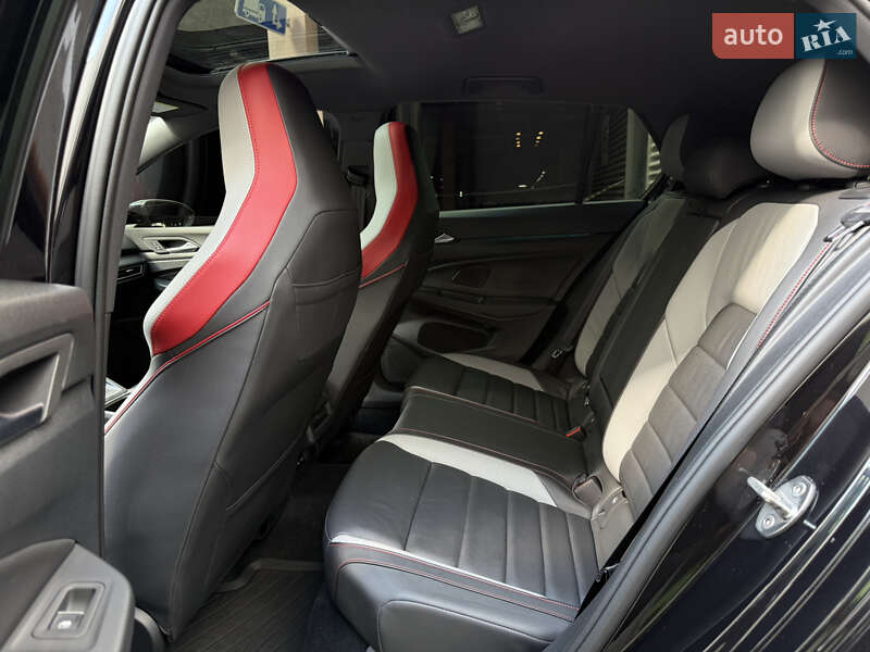 Хэтчбек Volkswagen Golf GTI 2021 в Киеве
