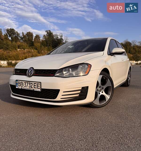 Хетчбек Volkswagen Golf GTI 2015 в Києві