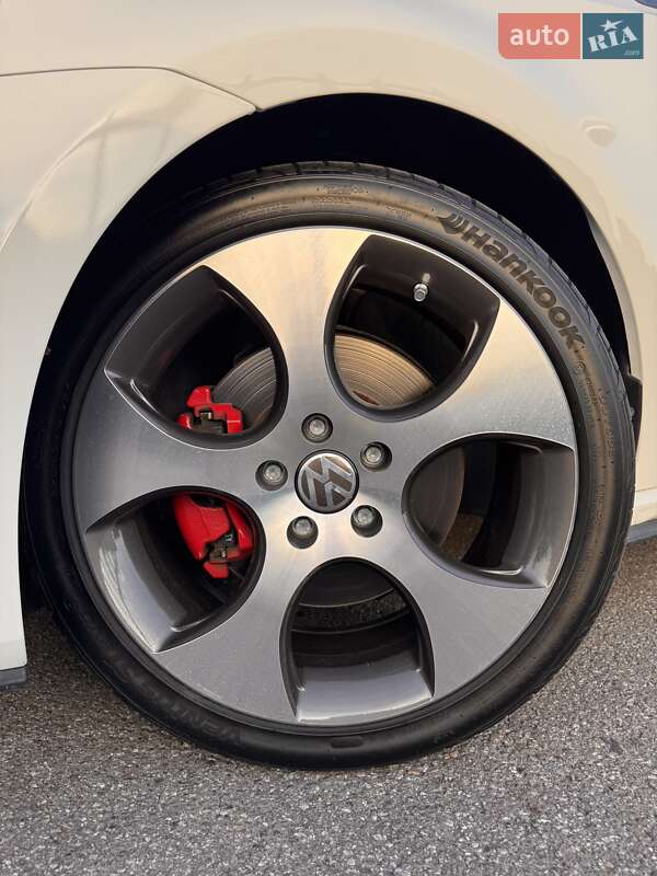 Хетчбек Volkswagen Golf GTI 2015 в Києві