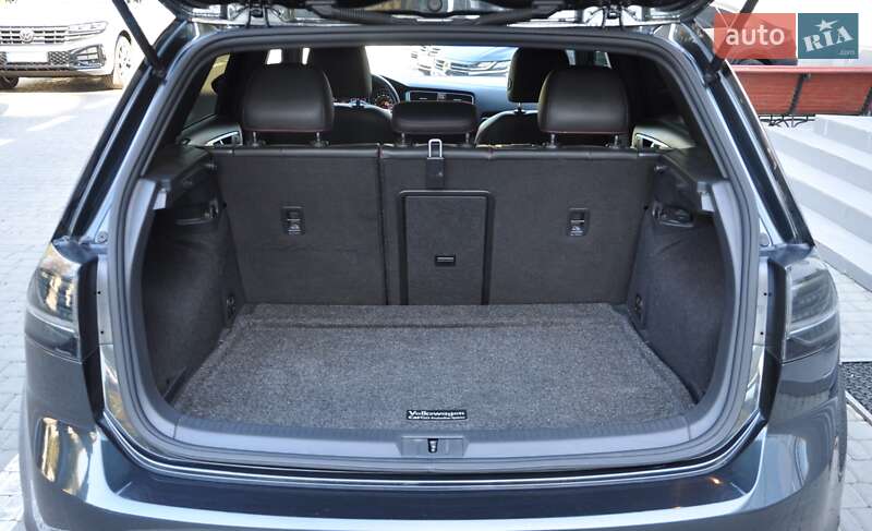 Хэтчбек Volkswagen Golf GTI 2017 в Одессе