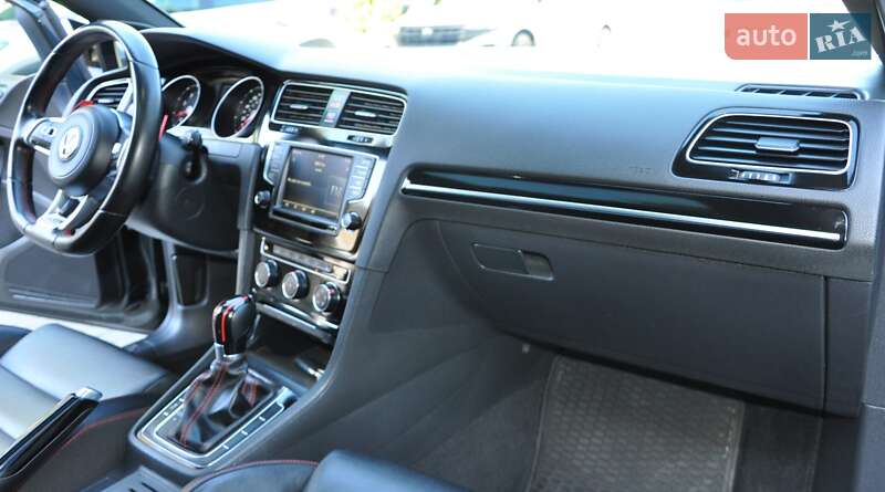 Хэтчбек Volkswagen Golf GTI 2017 в Одессе
