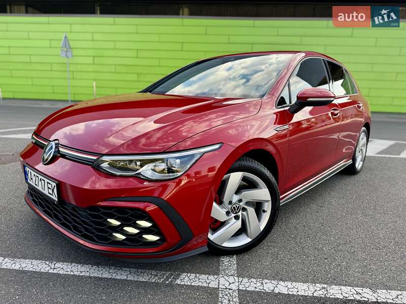 Хэтчбек Volkswagen Golf GTI 2021 в Киеве