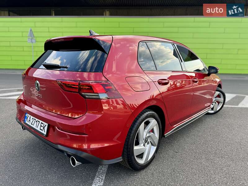 Хэтчбек Volkswagen Golf GTI 2021 в Киеве