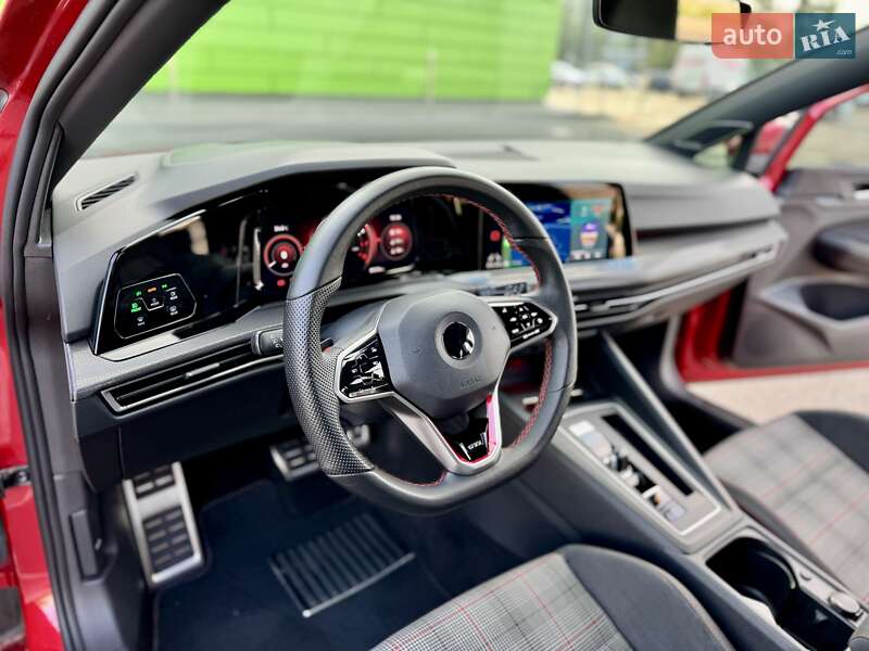 Хэтчбек Volkswagen Golf GTI 2021 в Киеве