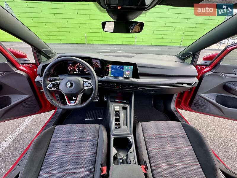 Хэтчбек Volkswagen Golf GTI 2021 в Киеве