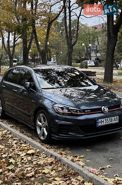 Хетчбек Volkswagen Golf GTI 2017 в Запоріжжі