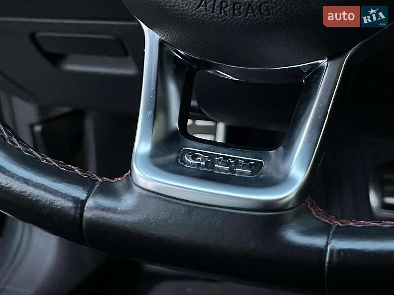 Хэтчбек Volkswagen Golf GTI 2016 в Киеве фото 22 Хэтчбек Volkswagen Golf GTI 2016 в Киеве