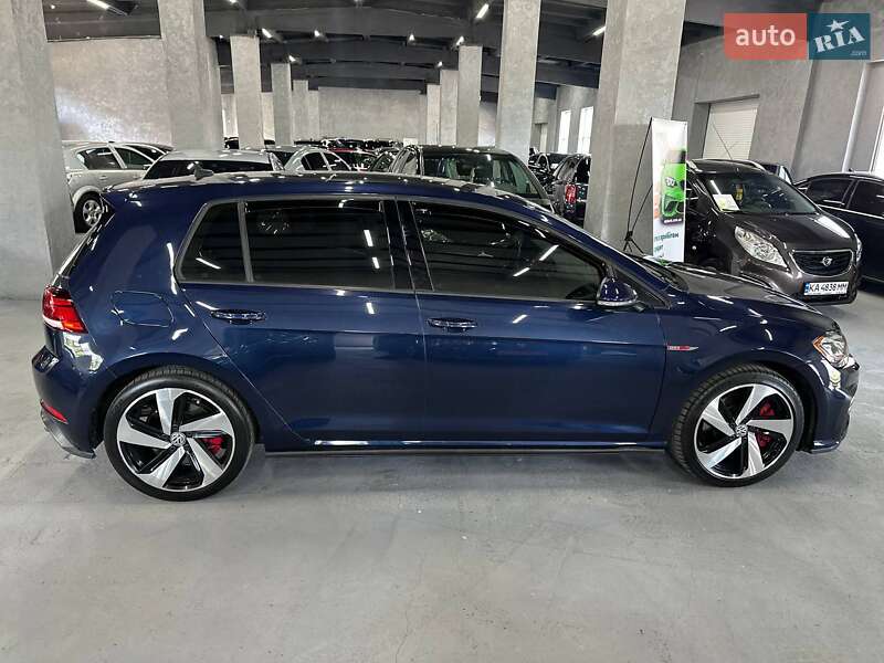 Хэтчбек Volkswagen Golf GTI 2018 в Каменском