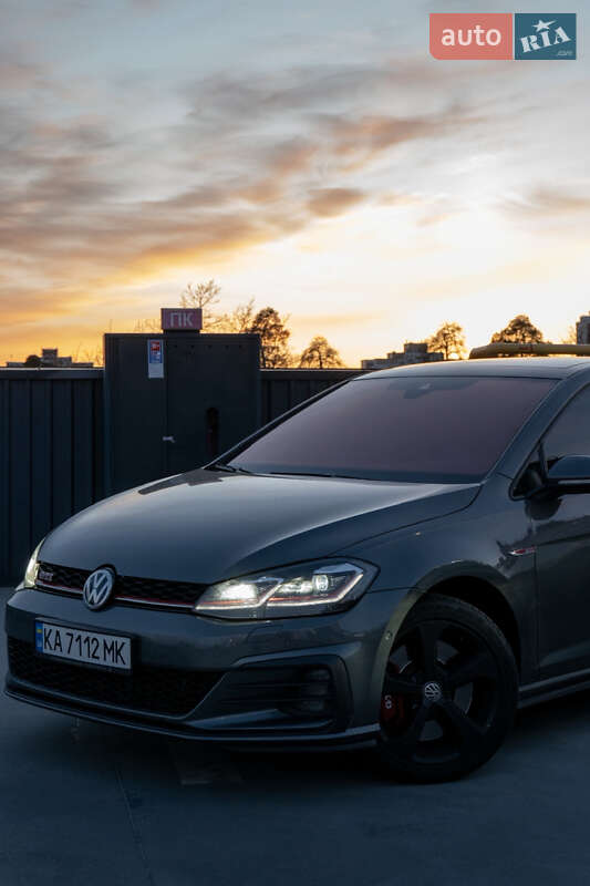 Хетчбек Volkswagen Golf GTI 2019 в Києві