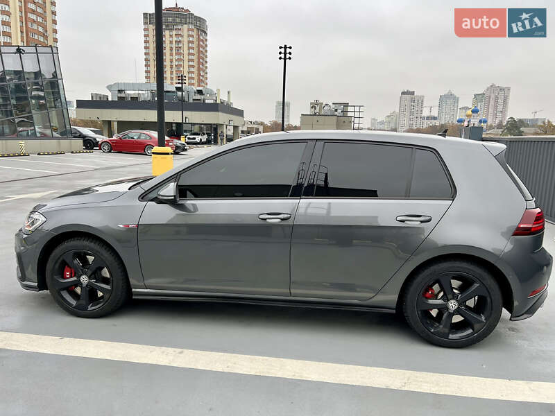 Хетчбек Volkswagen Golf GTI 2019 в Києві